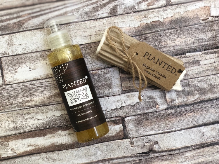 PLANTED SKINCARE OIL CLEANSER WITH BLACK CUMIN AND RAW HONEY